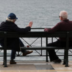 In which parts of Greece the population is decreasing the fastest – Which prefectures are aging