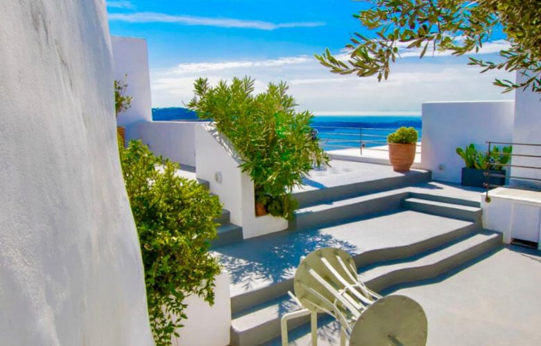 The "human geography" of holiday home buyers in Greece: Which countries do they come from and what do they want