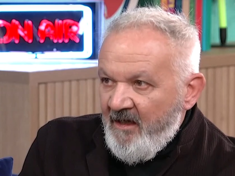 Christos Thibeos: "My father was also a tenor, he was looking for an opportunity to tell me that I'm fake"