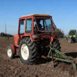 Dead 32-year-old man who was crushed by a tractor in Nea Aghialos, Volos