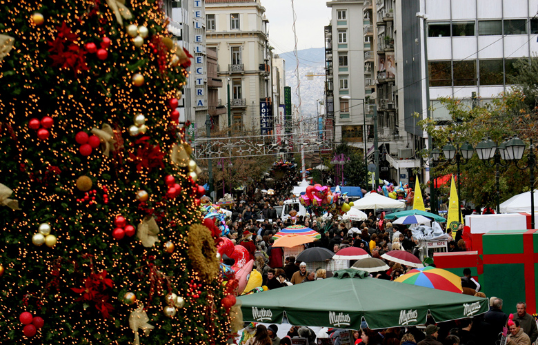 In effect from December 12, the festive opening hours of the stores