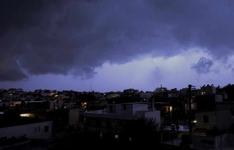 Weather: Emergency bulletin updated - Severe thunderstorms, lightning and hail in the next few hours