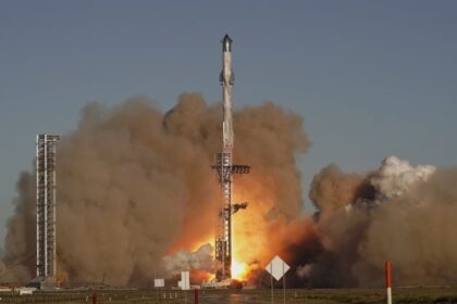 SpaceX's Starship Rocket Fails to Launch - Explodes in Mid-Air, Derails Dozens of Airline Flights