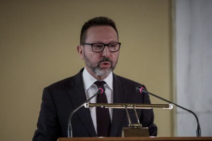 Stournaras: The reduction of interest rates should continue