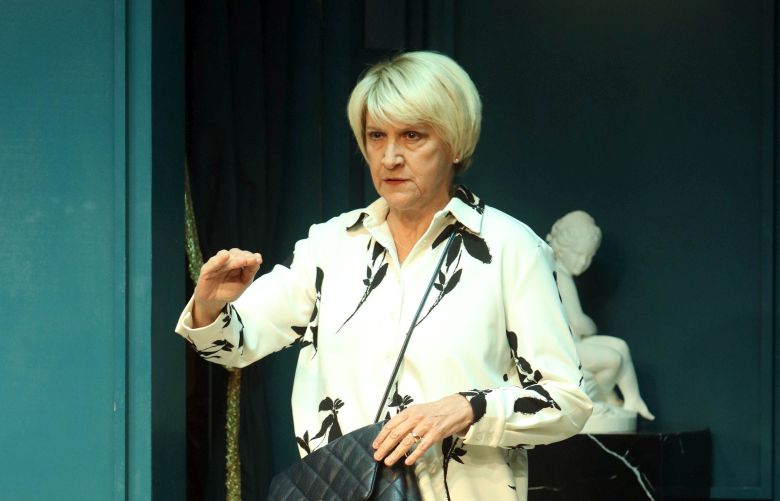 At the age of 61, Katie Constantinou died - she was the legendary "Soso" in "Crimes"