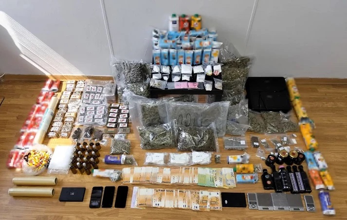 Wealthy families and above all the three arrested for the drug trafficking circuit in Glyfada