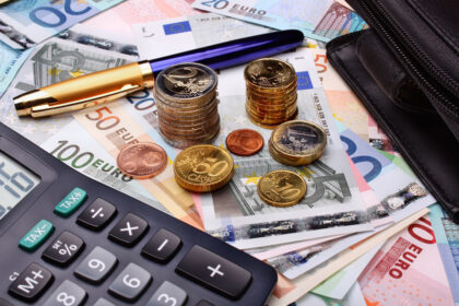 When does the deadline for submitting pre -filled income tax returns expire