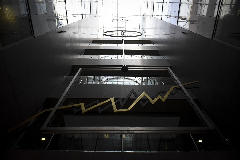 Broke the "barrier" of 1,700 units after 14 years the Stock Exchange