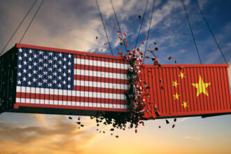 China encourages the US to "cancel" new customs duties immediately