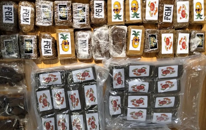 ELAS dismissed a criminal organization that traveled drugs hidden in juices and food packaging