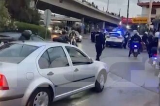 He fell from the bridge to Petros Ralli on Thebes Avenue