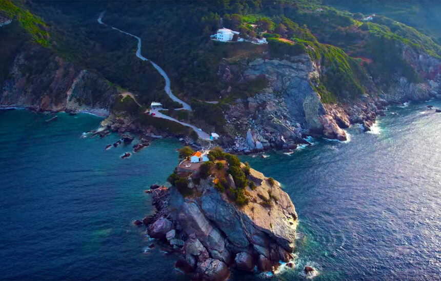 Skopelos to the ideal destinations of Europe proposed for spring and summer
