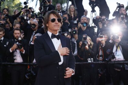 Tom Cruise's impressive arrival at the premiere of "Mission: Impossible 8" in Cannes