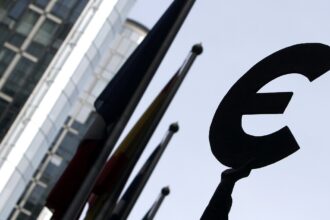 Weak growth of 0.3% was recorded by the eurozone and the EU in the first quarter of 2025 according to Eurostat